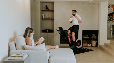 Cómo reducir ruido y vibraciones en tu zona de ciclismo indoor