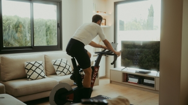 Dolor lumbar en ciclistas causas comunes y cómo prevenirlo desde el ajuste