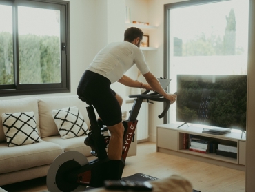 Dolor lumbar en ciclistas causas comunes y cómo prevenirlo desde el ajuste
