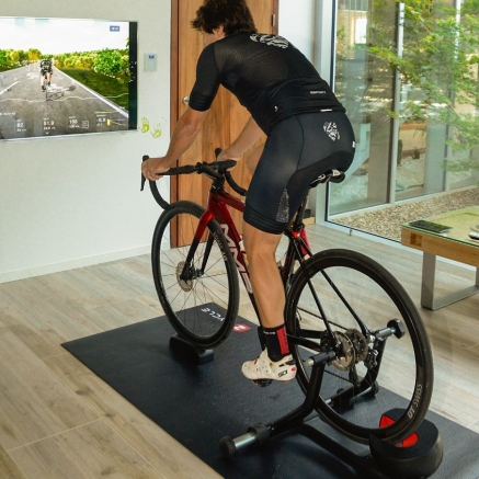 Que-es-un-rodillo-inteligente-y-como-puede-ayudarte-en-tu-entrenamiento